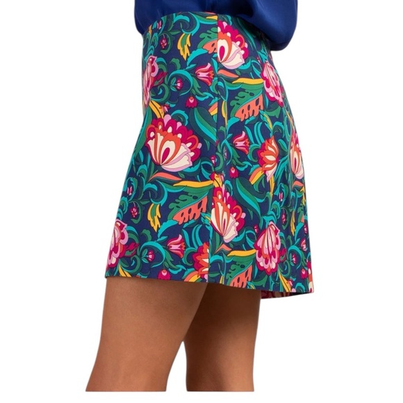 TRINA TURK FLORAL MINI SKIRT SZ 4 EUC - Picture 2 of 11
